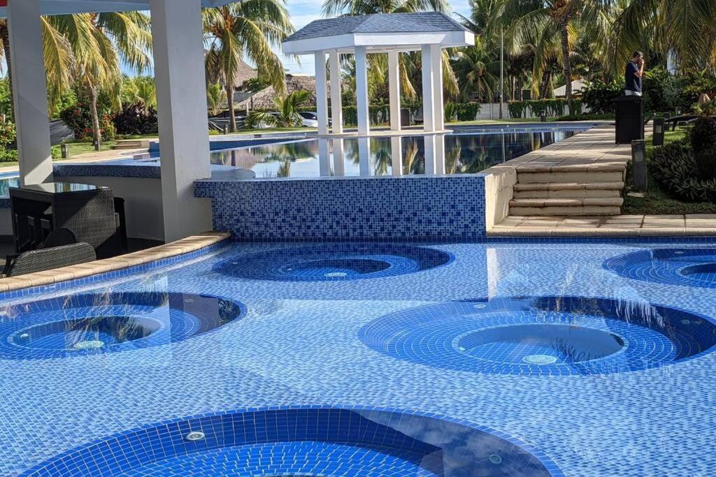 El Muelle, Hermoso Y Comodo Apartamento モンテリコ エクステリア 写真